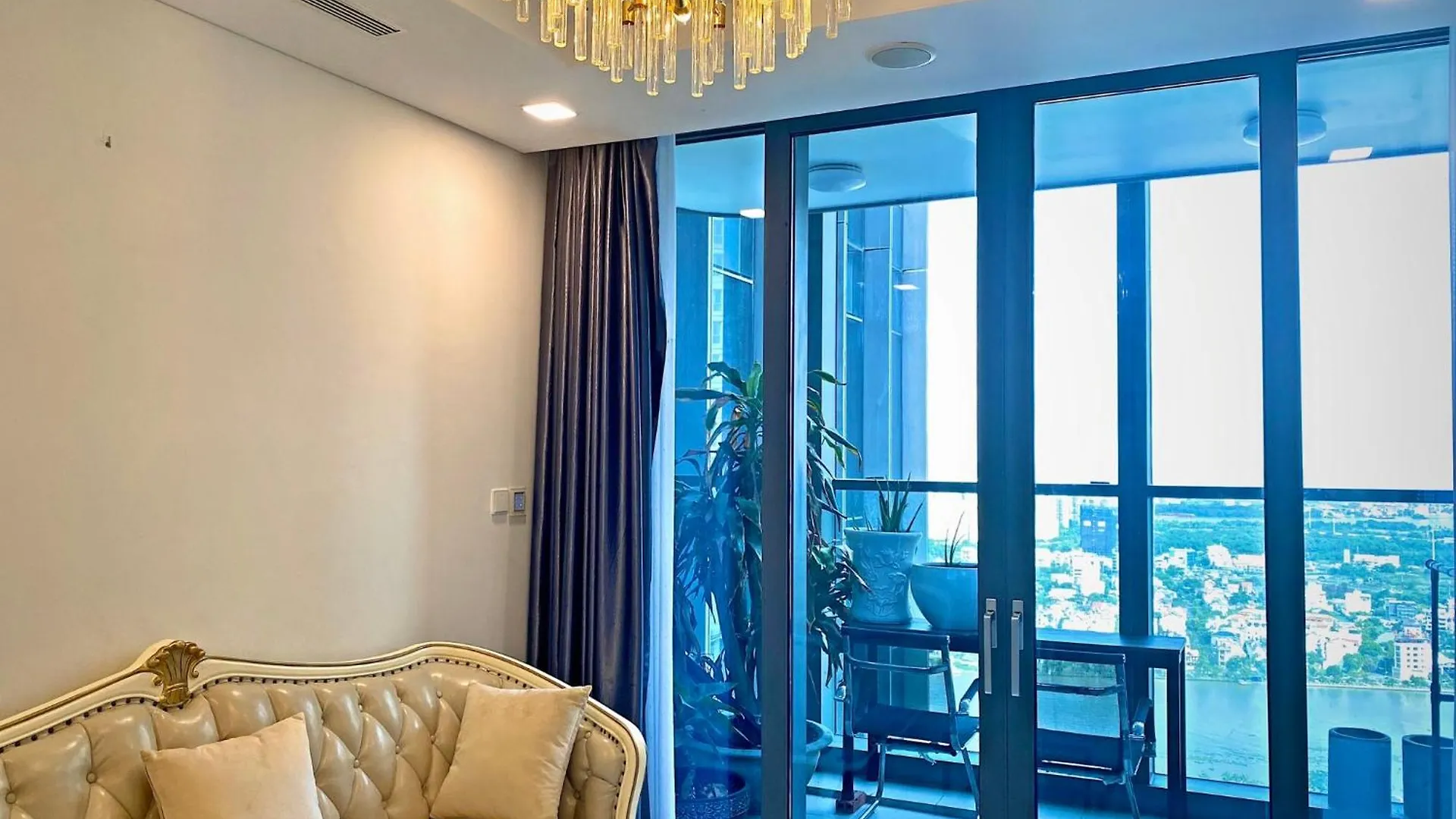Landmark 81 - Luxury 1,2,3,4 Bedroom Apartments - Stay In The Top Of Vietnam Ho Chi Minh City 0*,