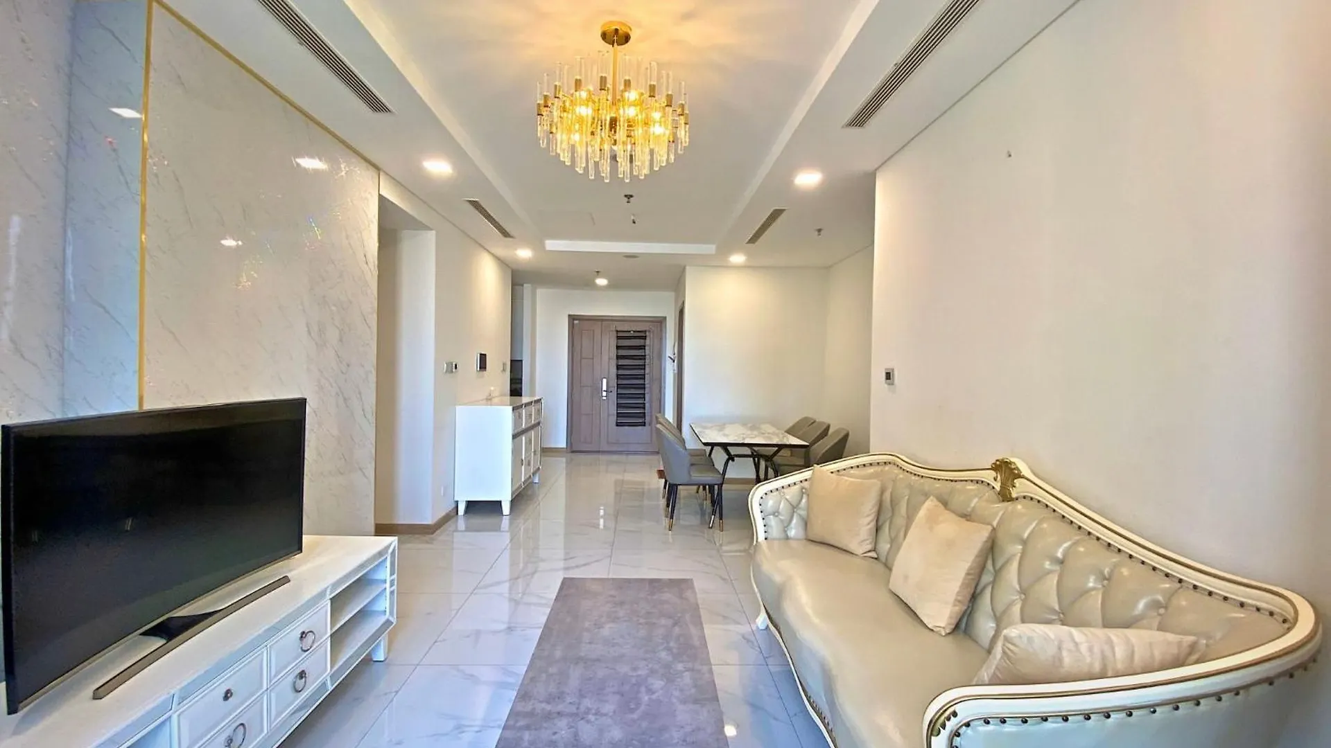 Landmark 81 - Luxury 1,2,3,4 Bedroom Apartments - Stay In The Top Of Vietnam Ho Chi Minh City