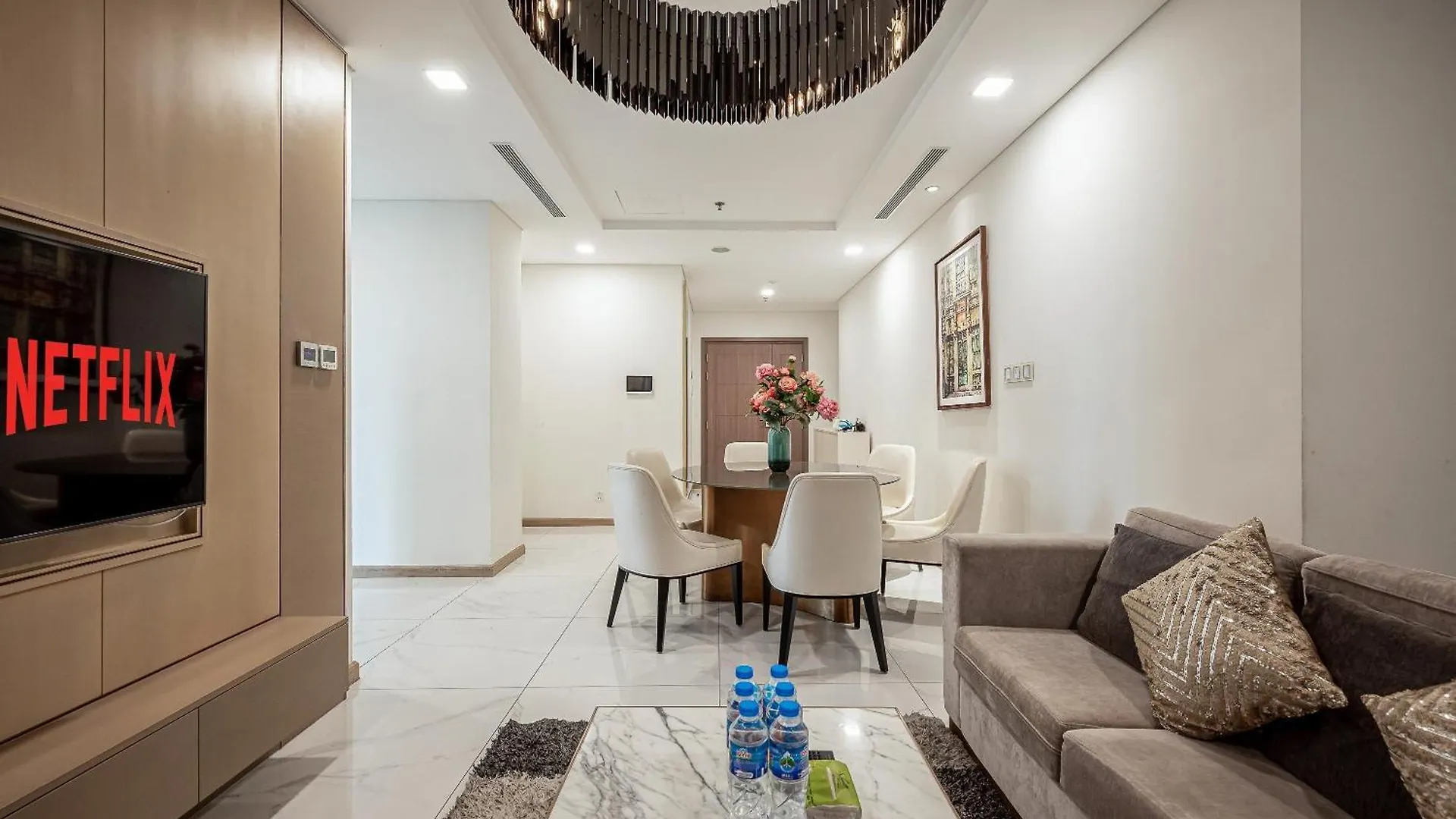 Landmark 81 - Luxury 1,2,3,4 Bedroom Apartments - Stay In The Top Of Vietnam Ho Chi Minh City